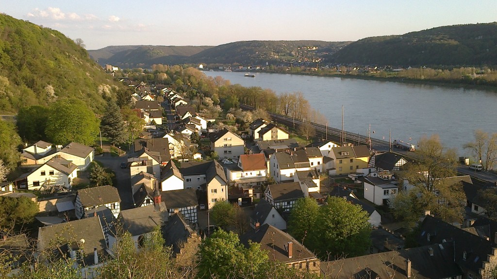 Feldkirchen früher bei Sonne