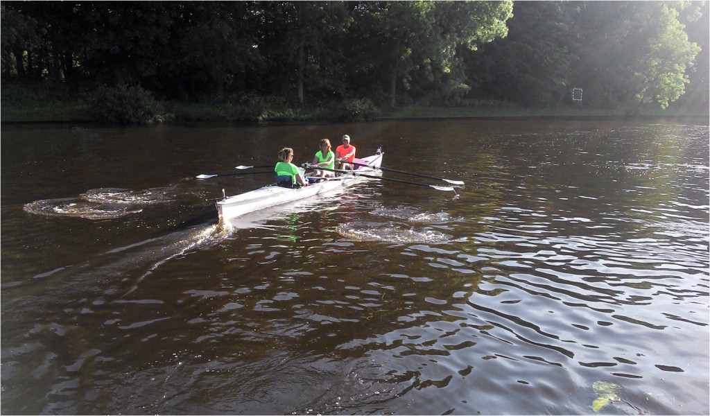 ein Teil des "Rheinland Dutzend" auf dem Wasser