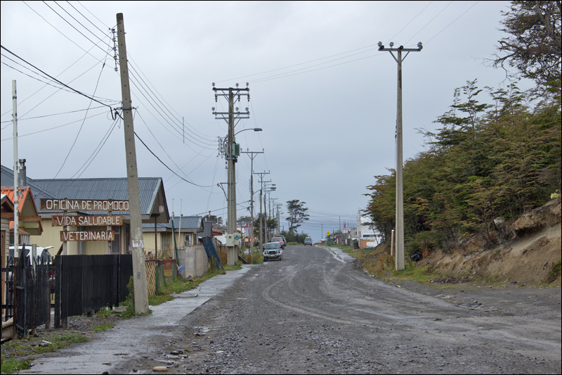 Puerto Williams (Chile, 2300 Einwohner), die im Jahr 1927 gegründete südlichste Ortschaft der Welt 